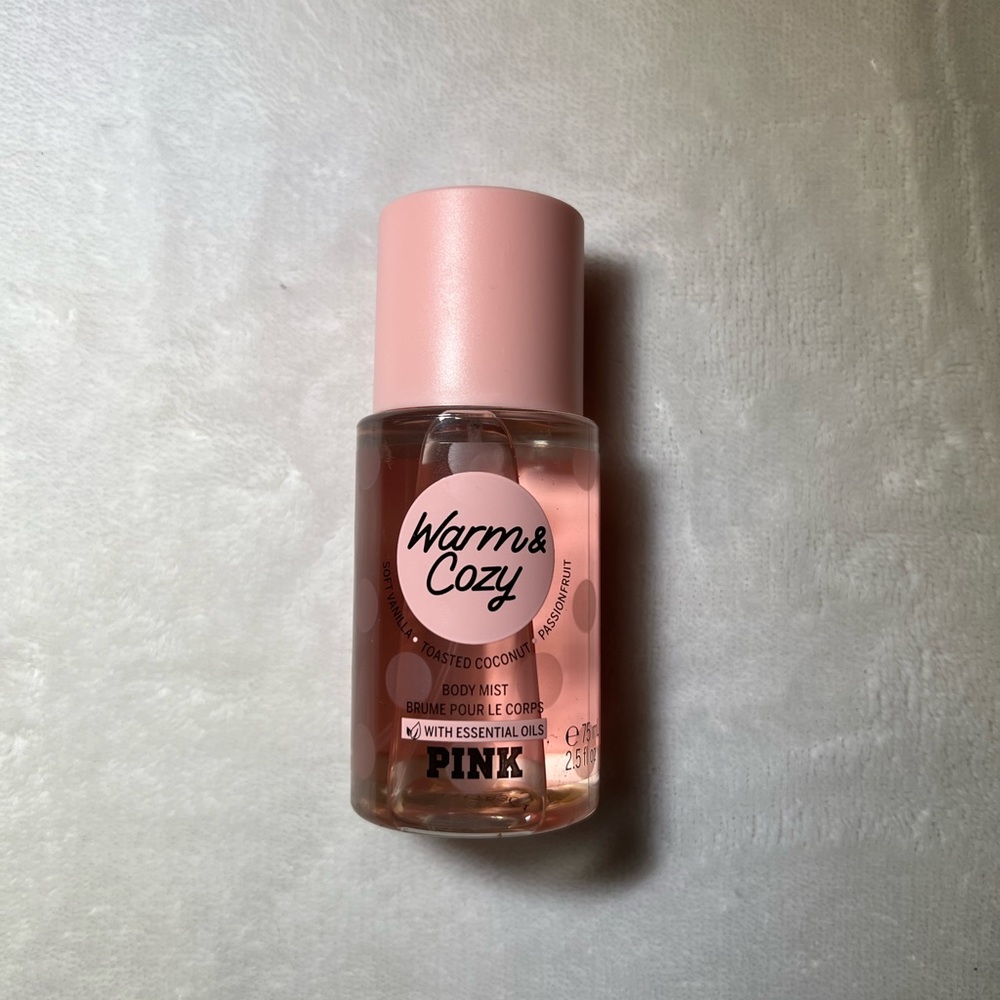 PINK body spray